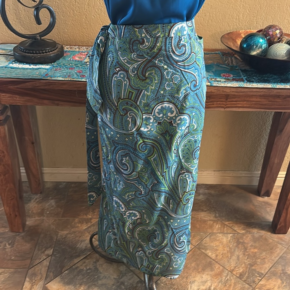 Gorgeous lBlue and Green Paisley Cotton Skirt